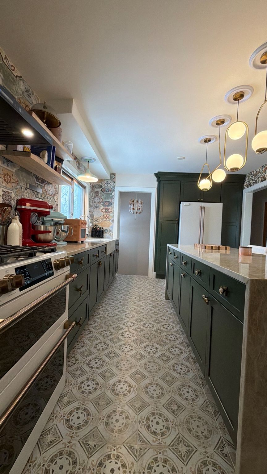 Charlie’s Kitchen & Bath